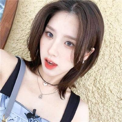 埃舍尔街的红色邮筒